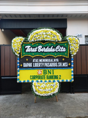 Papan Bunga Duka di Dorbolaang