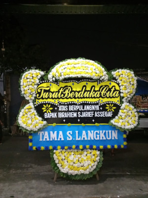 Papan Bunga Duka di Dorbolaang